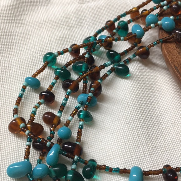 🖤Vtg Glass beads necklace